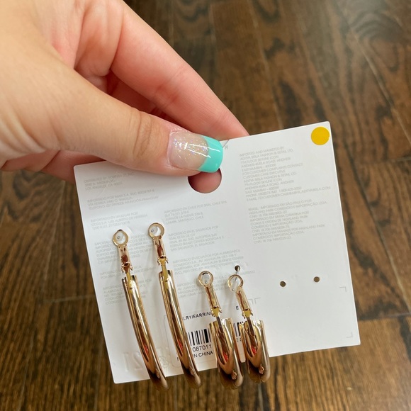 Forever 21 Gold Hoop Earrings - Picture 2 of 2